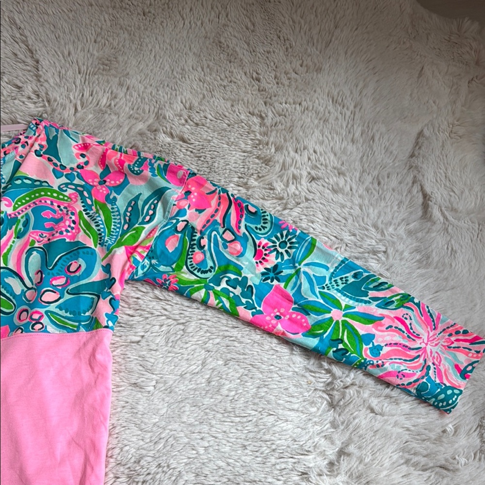 Lilly Pulitzer Blue and Pink Graphic Long Sleeve Blouse - Picture 5 of 6